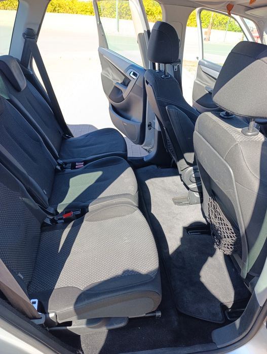 Ситроен Пикасо с Дизелов Двигател