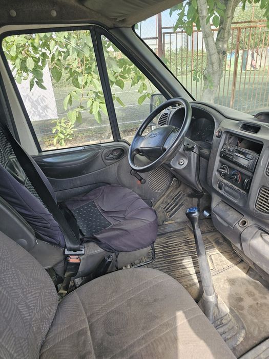 Ford Transit Doka platforma 6+1 locuri