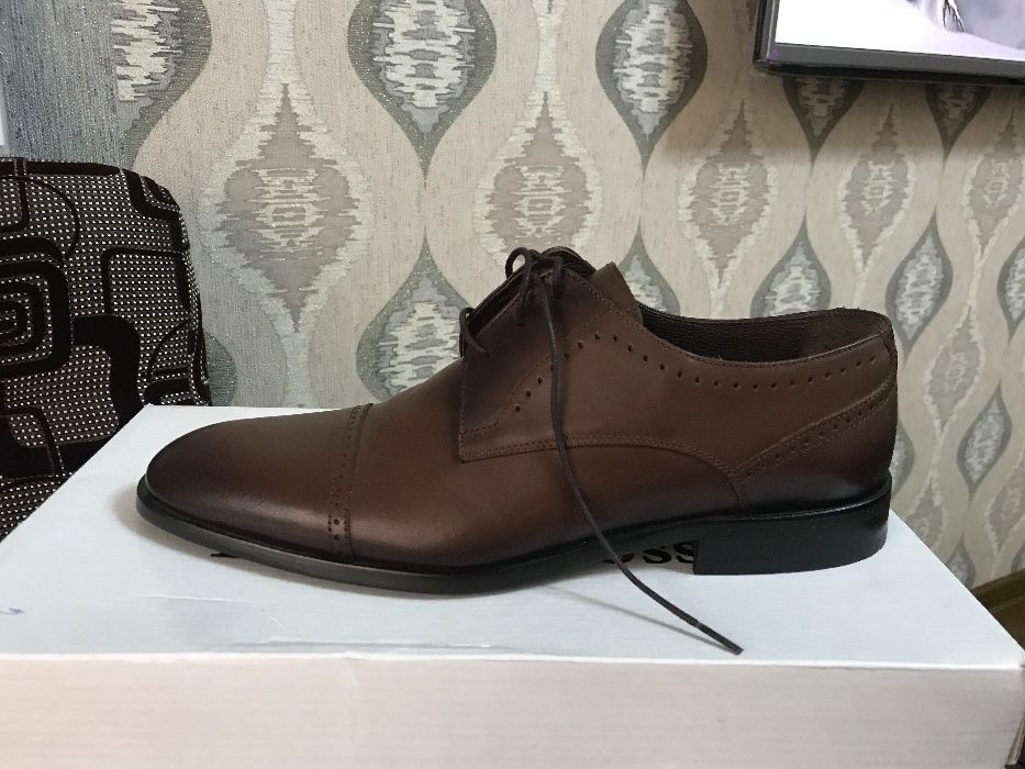 Новые коричневые мужские туфли ( качественная кожа)