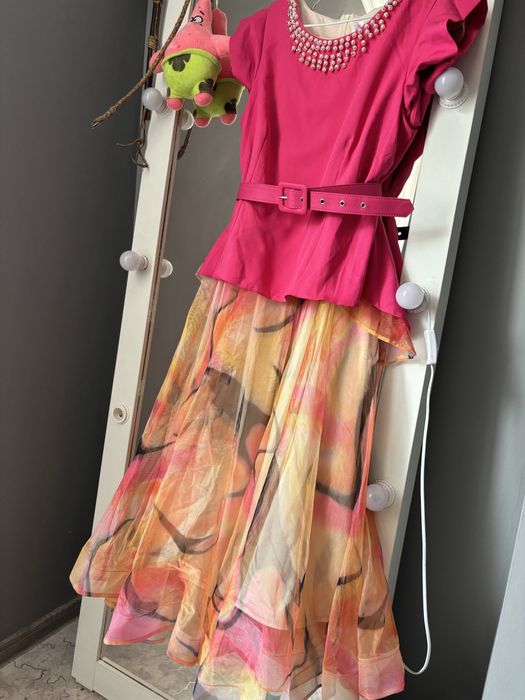 Женский платье на весну