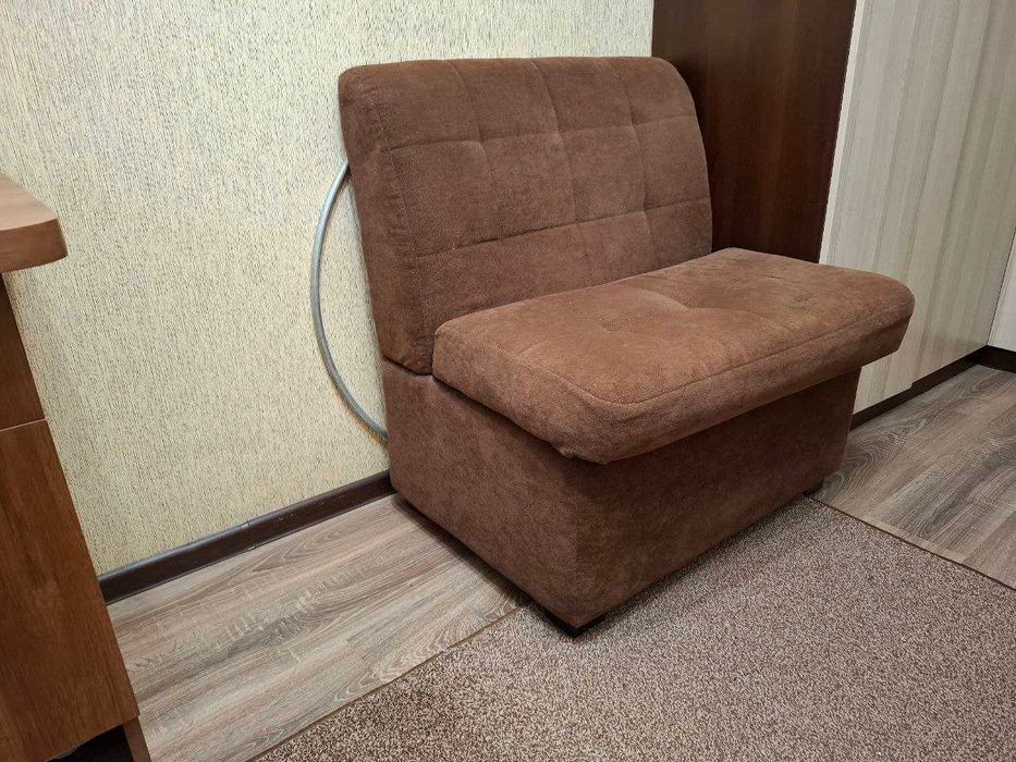 Диванчик сундучок в современном стиле — шоколадный велюр