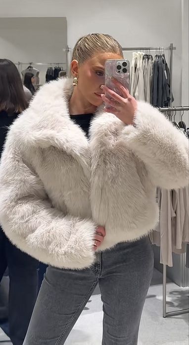 Zara пухкаво пакто в бежово S