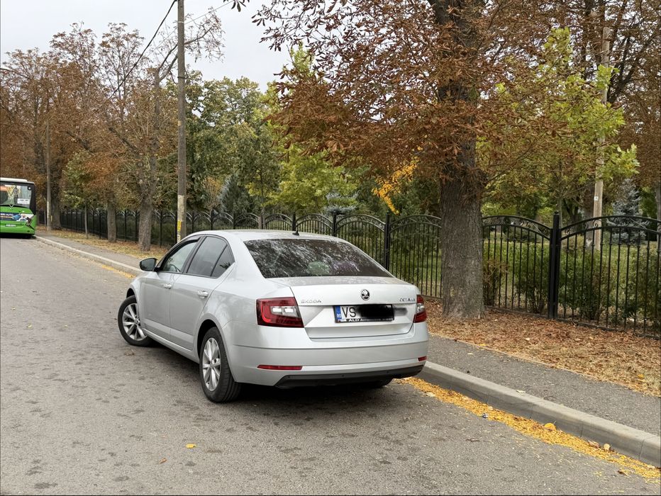 SKODA Octavia 2019 — imagine 3