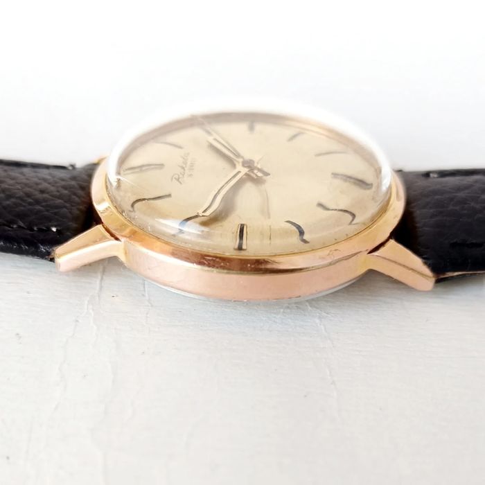 Raketa Ракета - мъжки механичен часовник