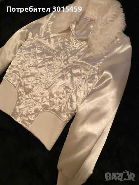 Бяло сатенено яке Tally Weijl с пухкава яка