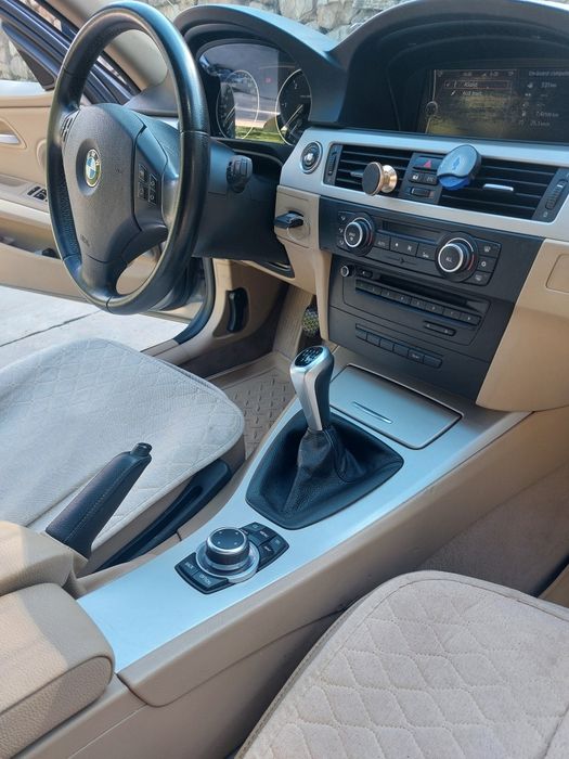 BMW  seria 3  E91  2010