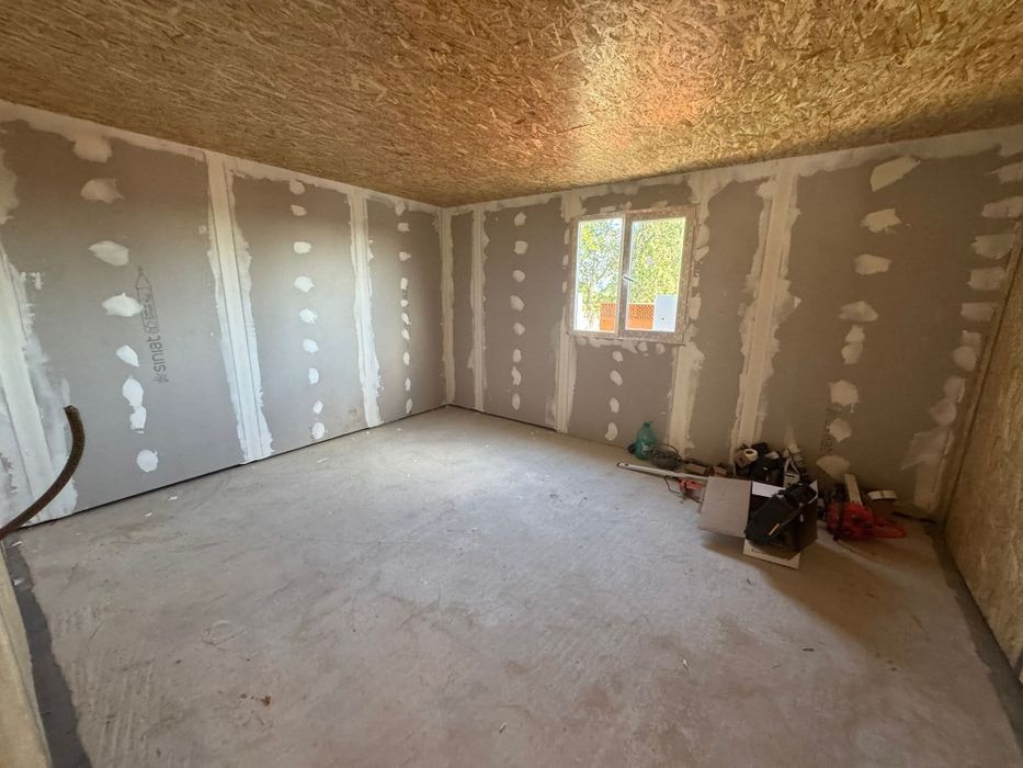 Vand casa modulara 7x8 m panouri sandwich 10 cm