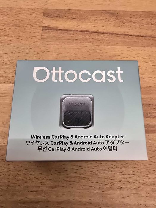 OTTOCAST Mini Core 2-в-1 безжичен CarPlay и Android Auto адаптер