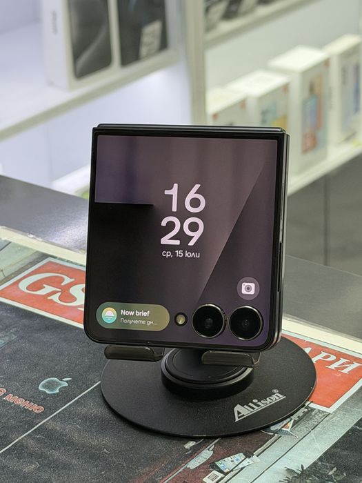 Samsung Galaxy Z Flip 7 256Gb