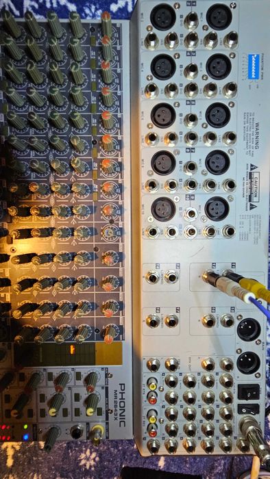 Mixer audio cu 18 canale Phonic MR2643X Helix, efecte digitale