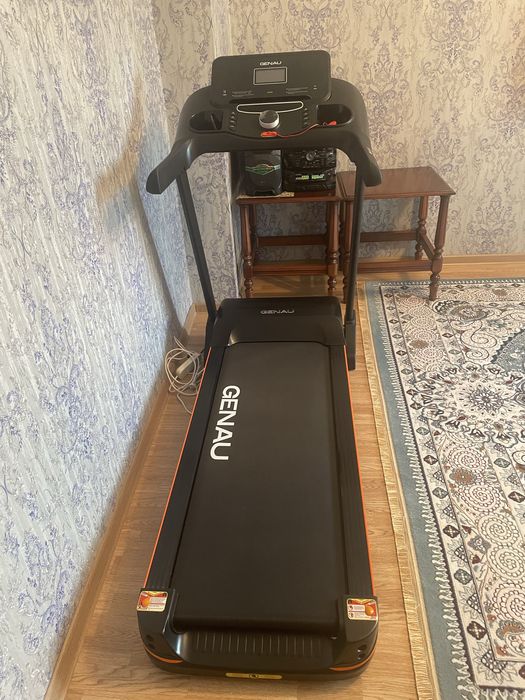 Беговая дорожка Genau D900SN.