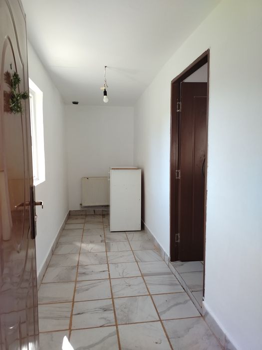 Închiriez casă în comuna Mihai Viteazu lângă orașul Turda judetul Cluj mai multe detalii la numărul de telefon 0748927230
