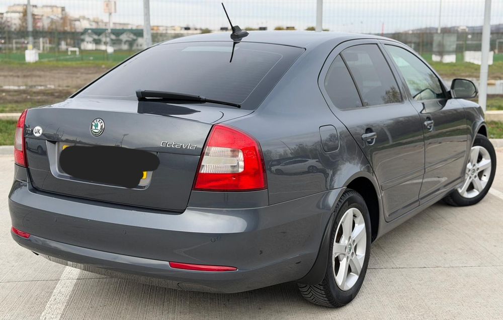 Piese accesorii dezmembrez skoda octavia 2