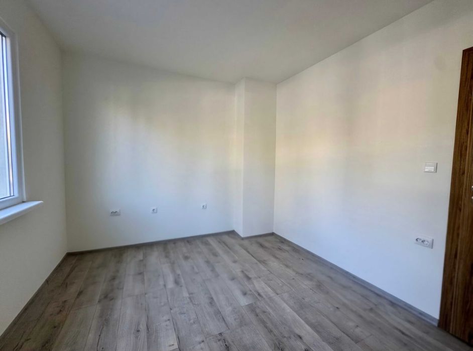 Продава се Тристаен апартамент в Бургас, Възраждане - 65 кв.м за 2431 €/кв.м - Снимка #6