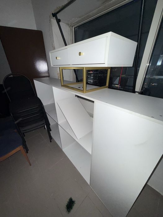 Продам стол и стулья