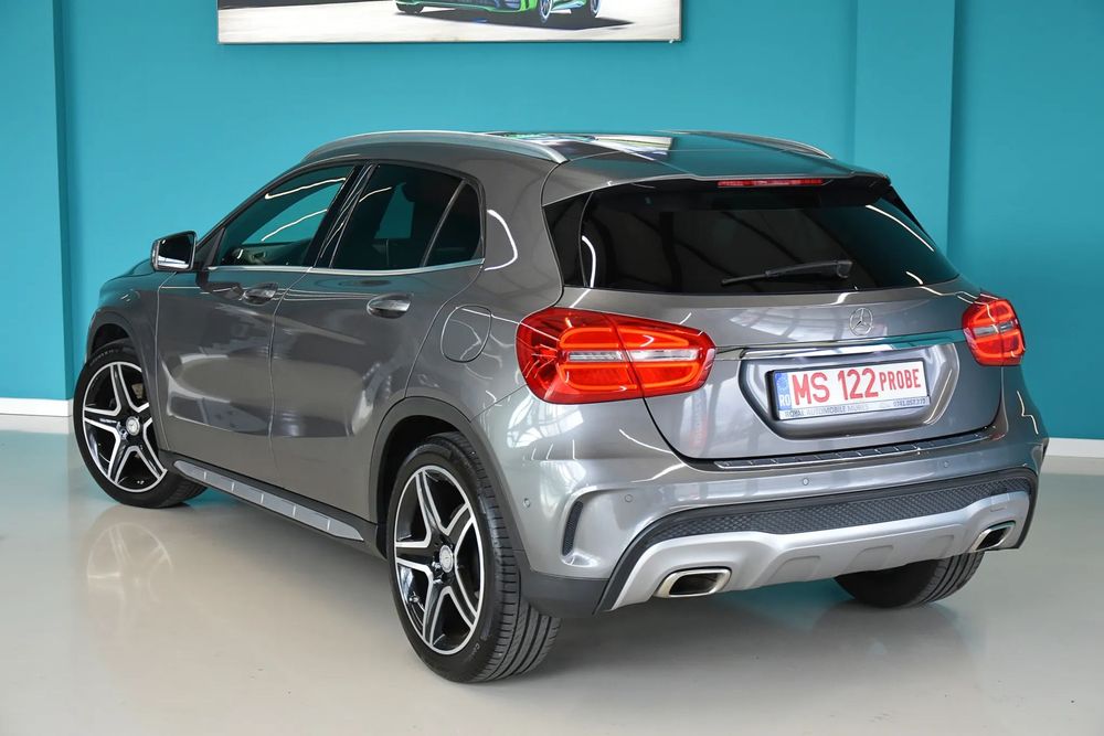 Mercedes-Benz GLA Garantie 12Luni~AMG Line~Automat~4Matic~Alcantara~Xenon~Navi~Camera