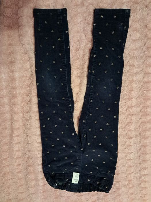 Детски дрехи за момиче 4- 5 години. осени в много добро състояниуе.