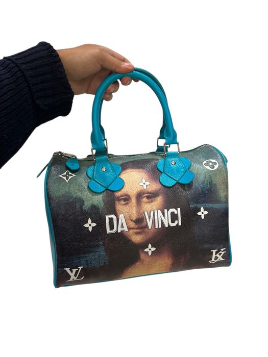 Louis Vuitton чанти налични