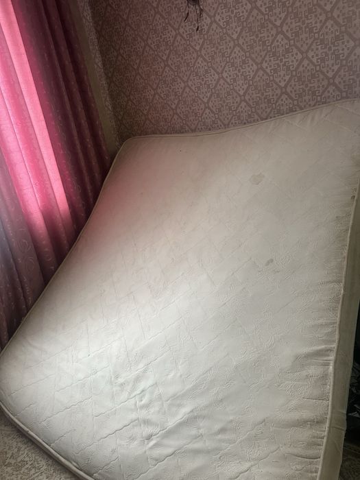 Отдам даром матрас двуспальный