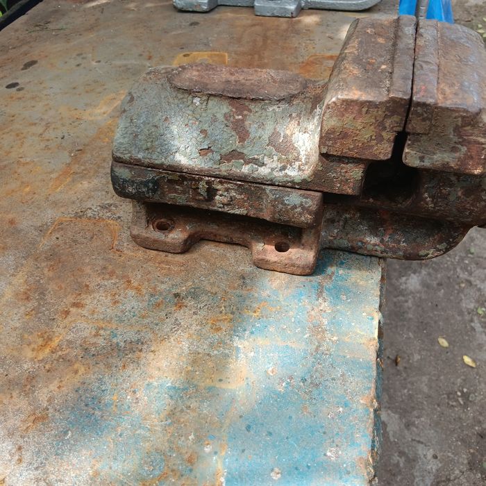 Menghina românească de 100mm