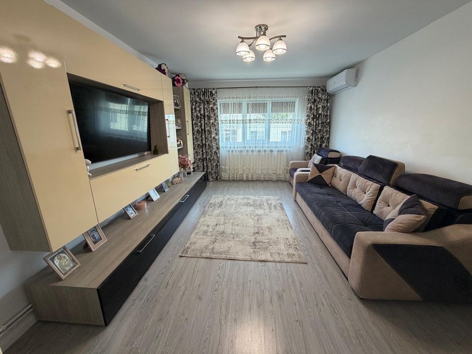 Apartament Premium 3 camere decomandate +garaj+boxă.Zona Imparatul Traian-Deva