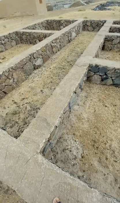Uchastka sotiladi