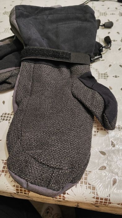 Зимни ръкавици Mammut