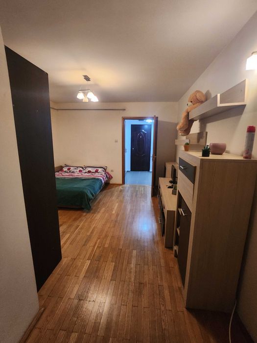 Garsoniera de inchiriat conf 1