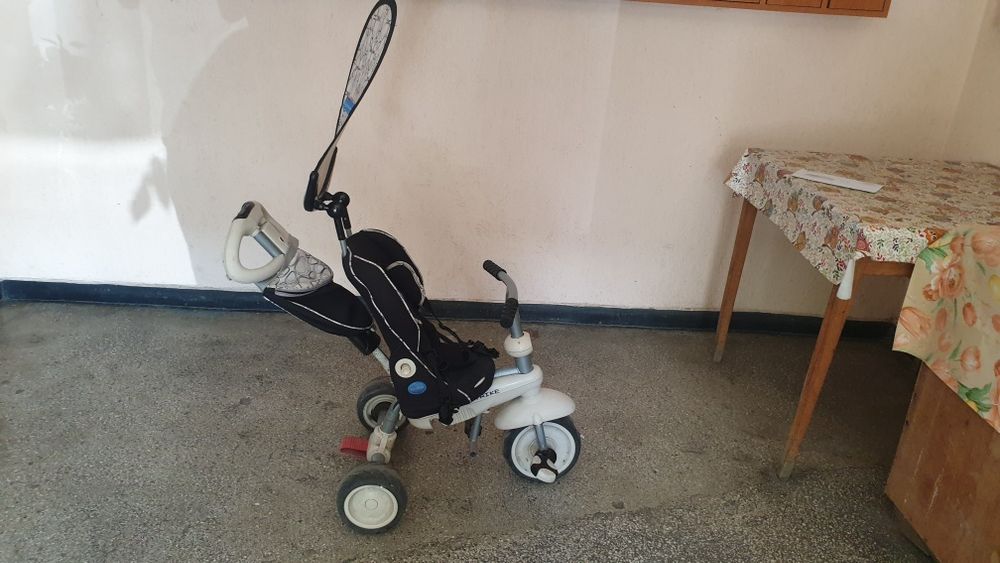 Tricicletă SmarTrike Recliner 4 în 1, cu spătar rabatabil și copertină