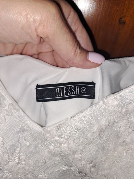 Къса Рокля "Алеса"