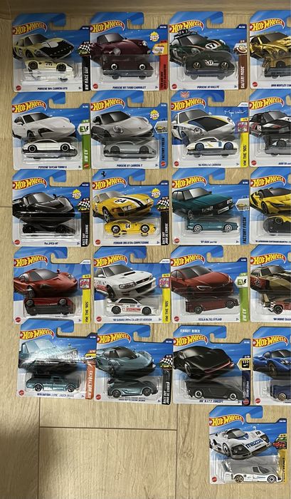 Hot Wheels Porsche AUDI BMW Tesla Ferrari Treasure Hunt Error Chase TH