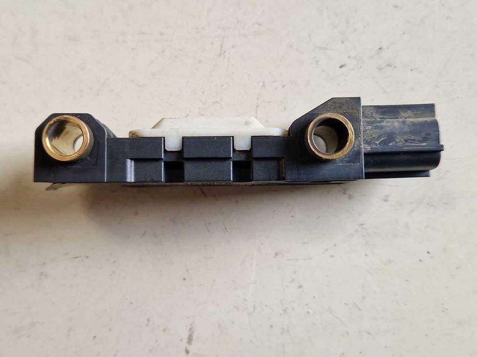 Senzor impact central Audi A4 B7 cod 8E0 959 651 A