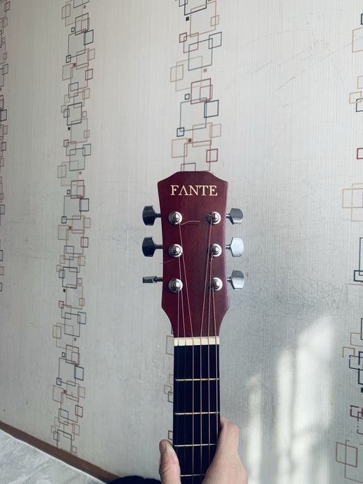 акустика гитара новый состоениде