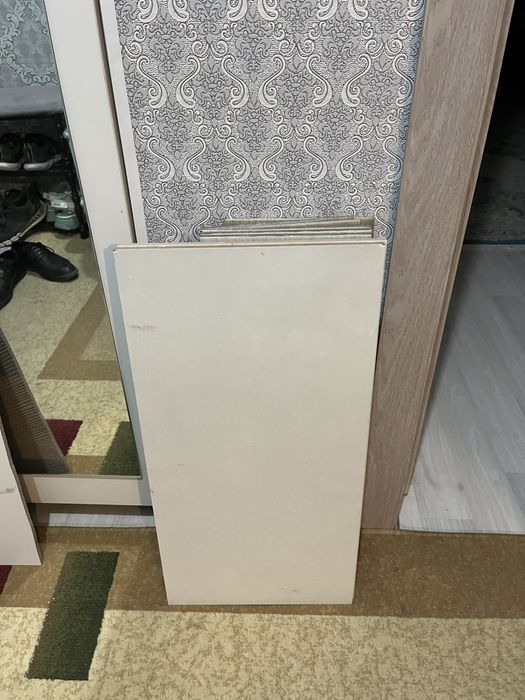 Продам  срочно кафель