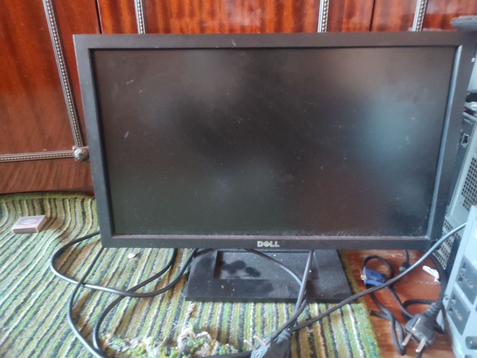 Монитор от фирмы DELL