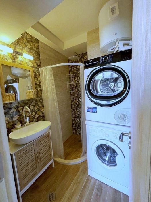 Дава се под наем Тристаен апартамент в София, Гео Милев - 100 кв.м за 797.64 € - Снимка #8