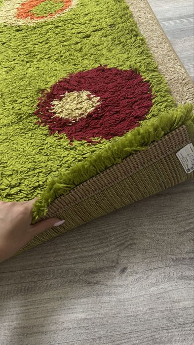 Пушистый кавер с кругами