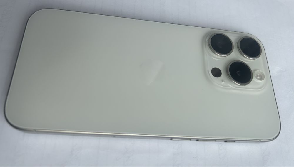 iPhone 15 512 Gb SIM+eSIM белый