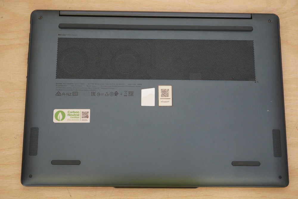 Нов! Лаптоп Lenovo Yoga Slim 7  14' 2025 - Ryzen AI 340, 16GB DDR5, 512GB SSD, FHD OLED ДДС