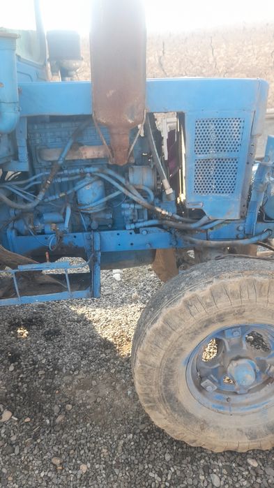 Беда урадиган трактор сотилади