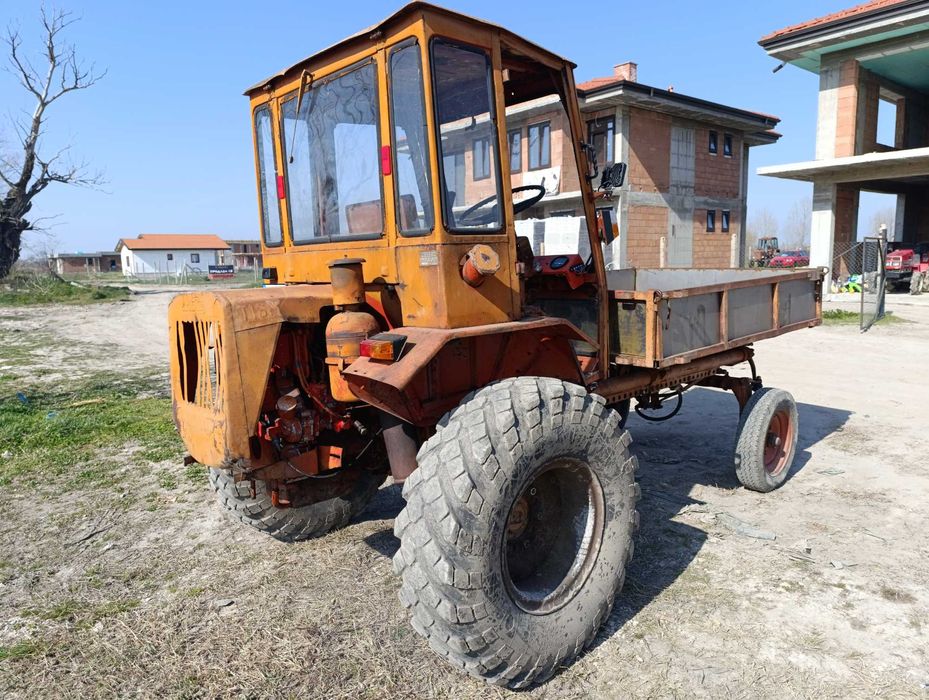 Т16М Самоходно шаси