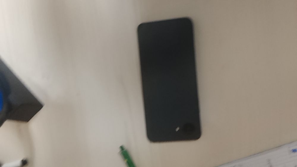 Обменяю realme r30s