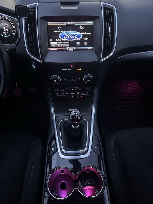 Vand Ford S-Max Titanium 2017 ~ 2.0 TDCI 180 CP