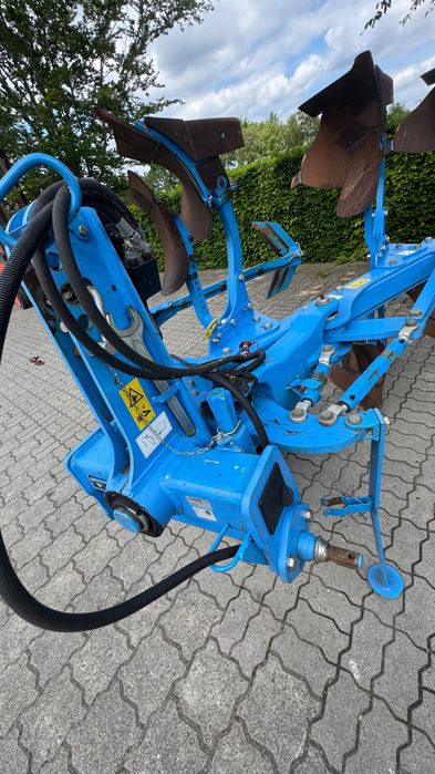 Lemken Europal 7 Omoch Claas Arion, Belarus tortadi