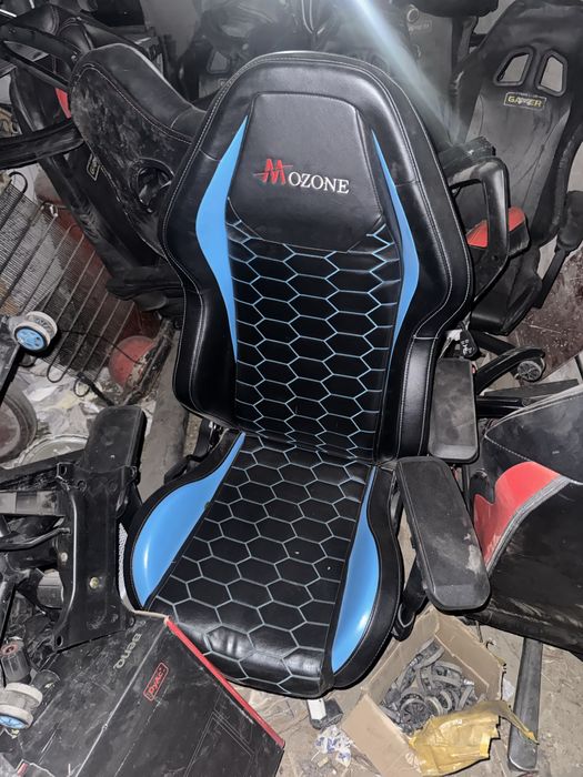 Продам игровые кресла