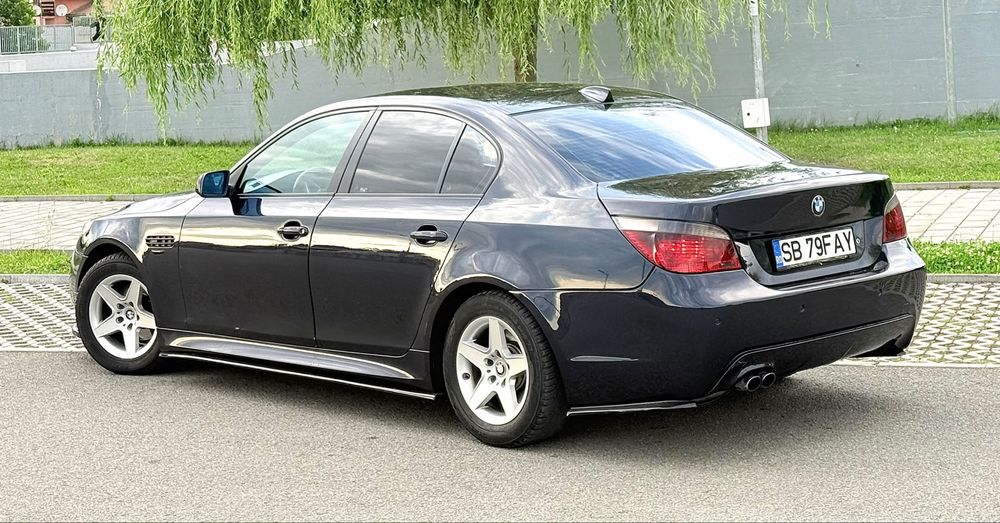 Vand sau schimb bmw e60 pachet M
