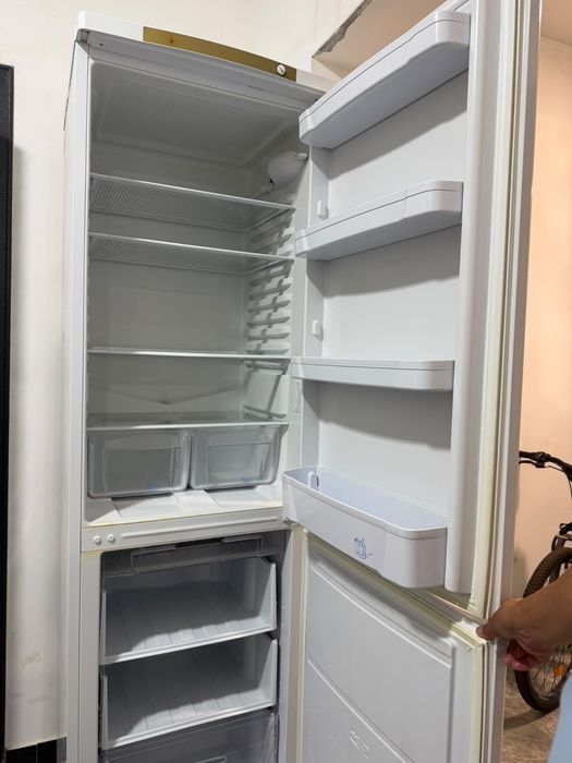 Продам холодильник
