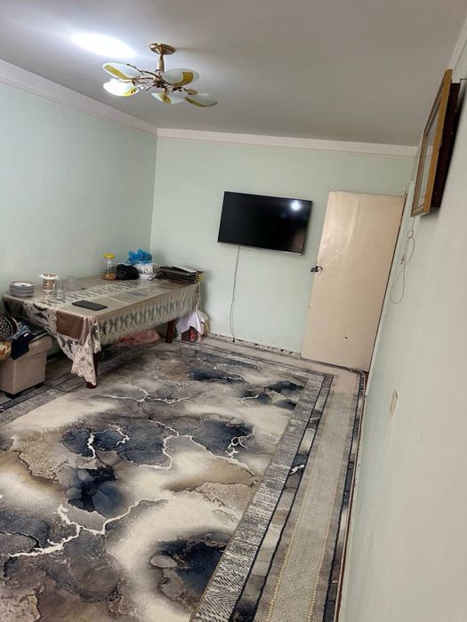 Срочно Продаётся 4х комнатная 5 этаж 75м2 Цена 52500у.е торг Согдиана.