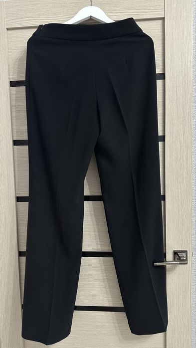 Новые классически брюки Zara