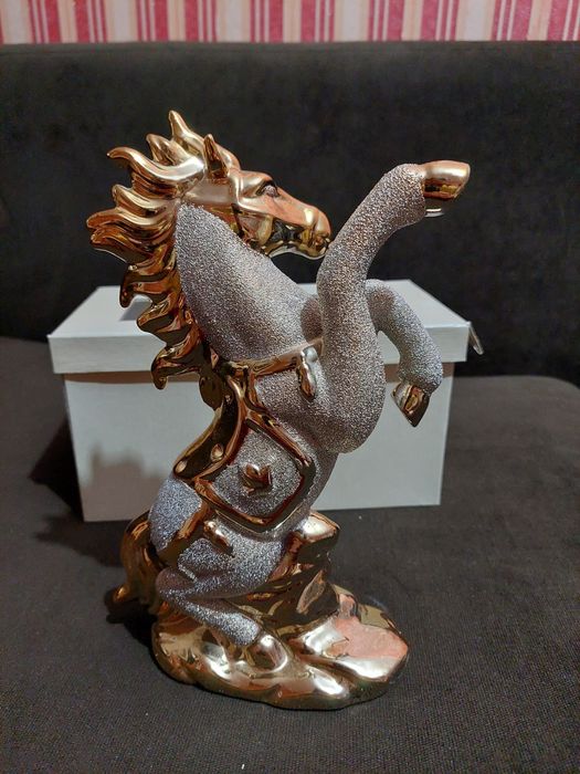 Статуэтка Тулпар новый для подарок